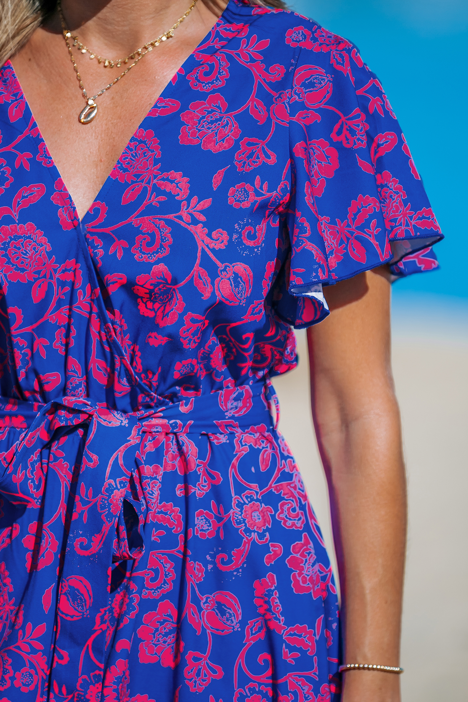 Robe maxi en dentelle à col en V et imprimé floral