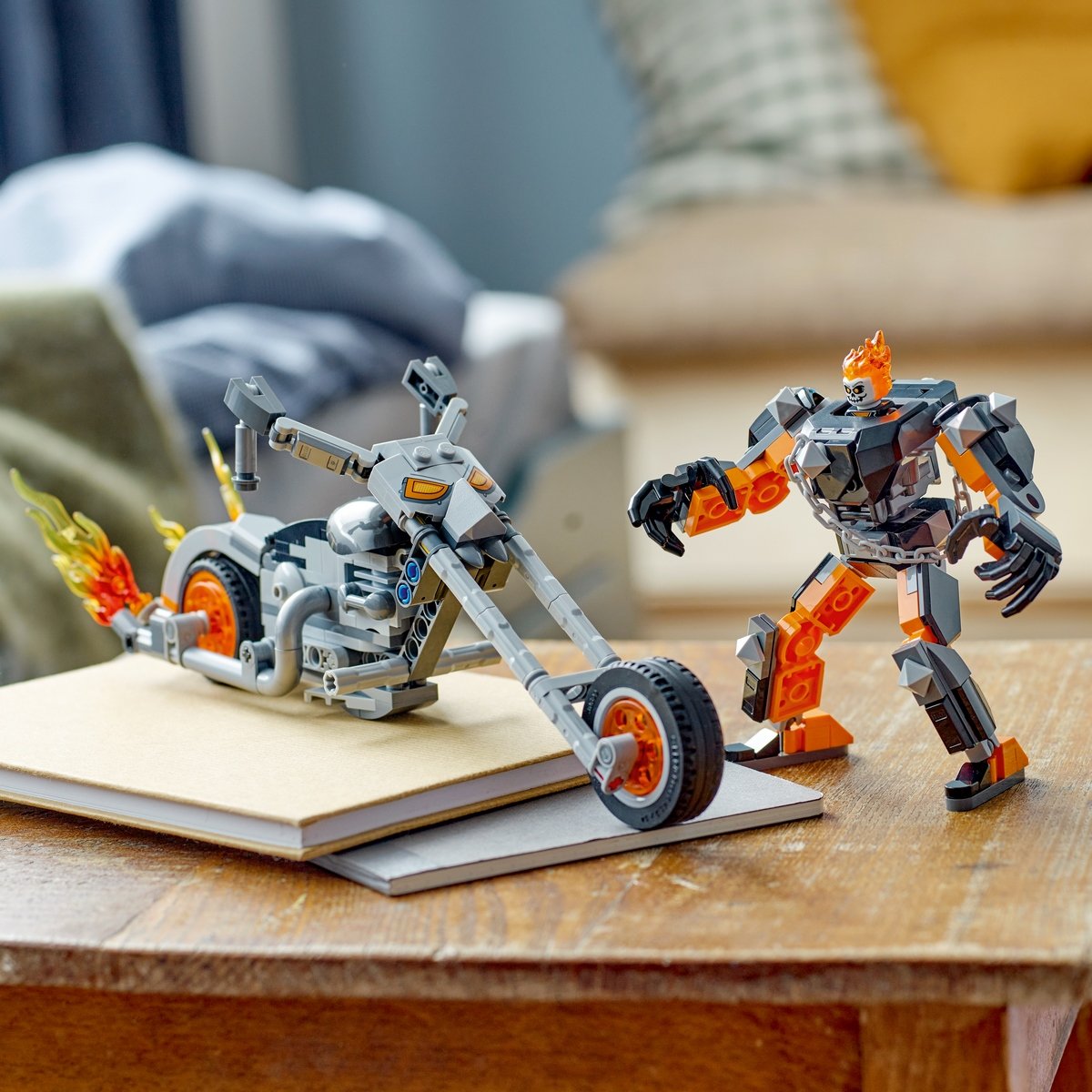 Le robot et la moto de Ghost Rider Lego Marvel 76245