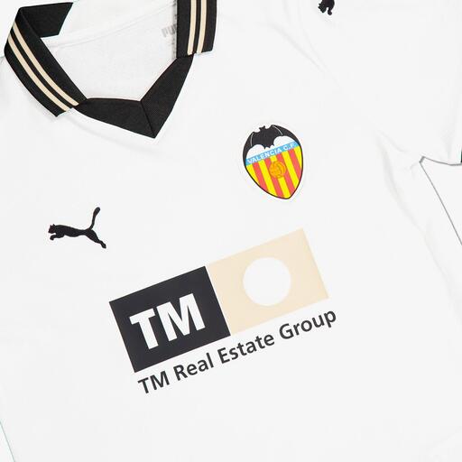 Uniforme principal do Puma Valencia