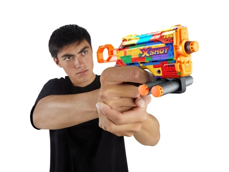 X-Shot Skins Menace Dart Blaster (8 Darts)