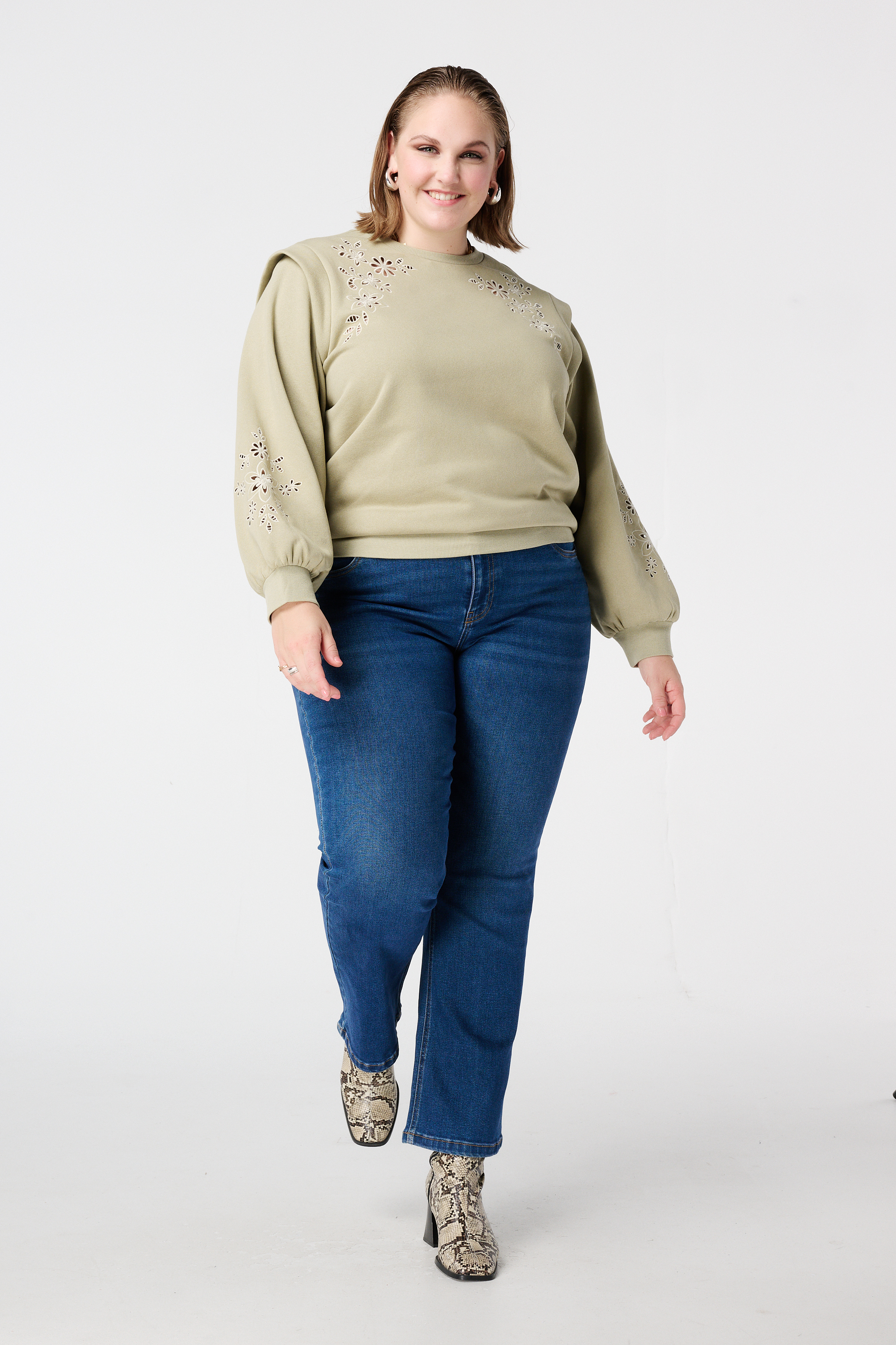 Sweater met opengewerkt borduursel Licht mint