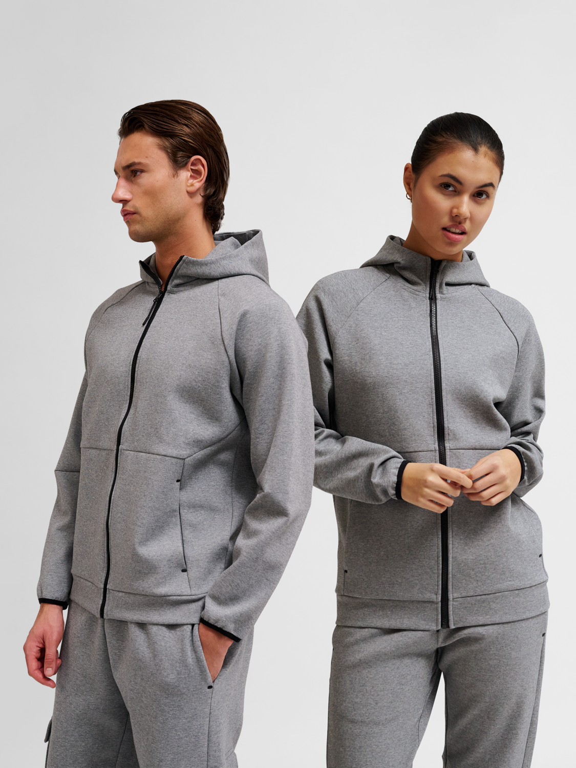 hmlTECH FLEECE REGULAR ZIP HOODIE