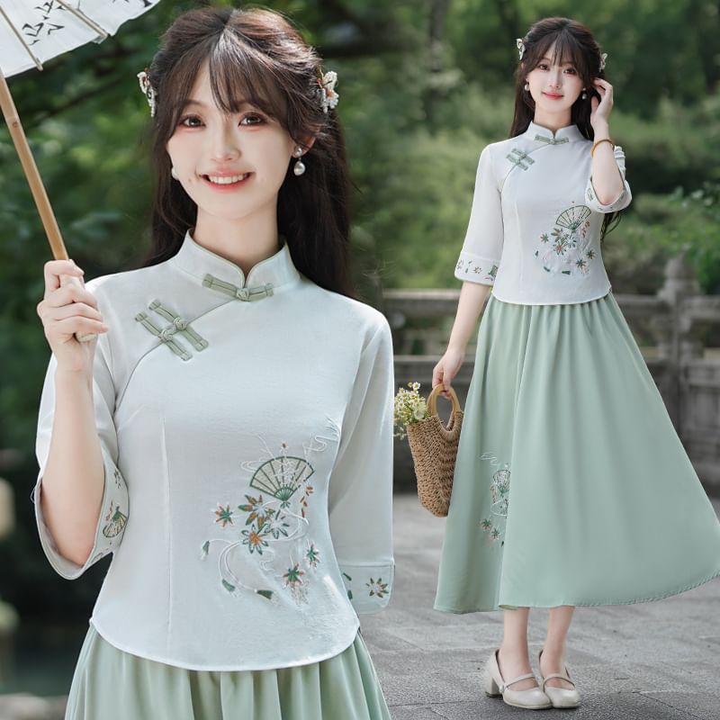 Fioridi - Hanfu-top met elleboogmouwen, geborduurde kikker en knopen / Midi-A-lijn rok met hoge taille