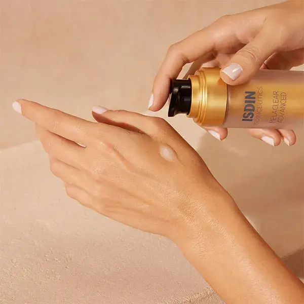 Sérum Anti-Manchas Escuras Melaclear da Isdin Isdinceutics 30ml