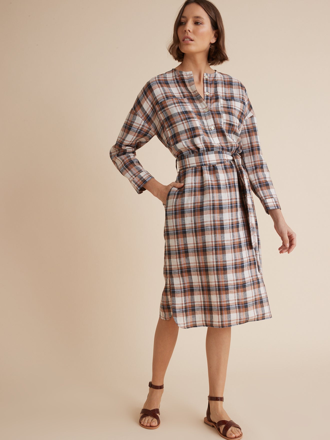 Robe-housse carreaux femme en lin