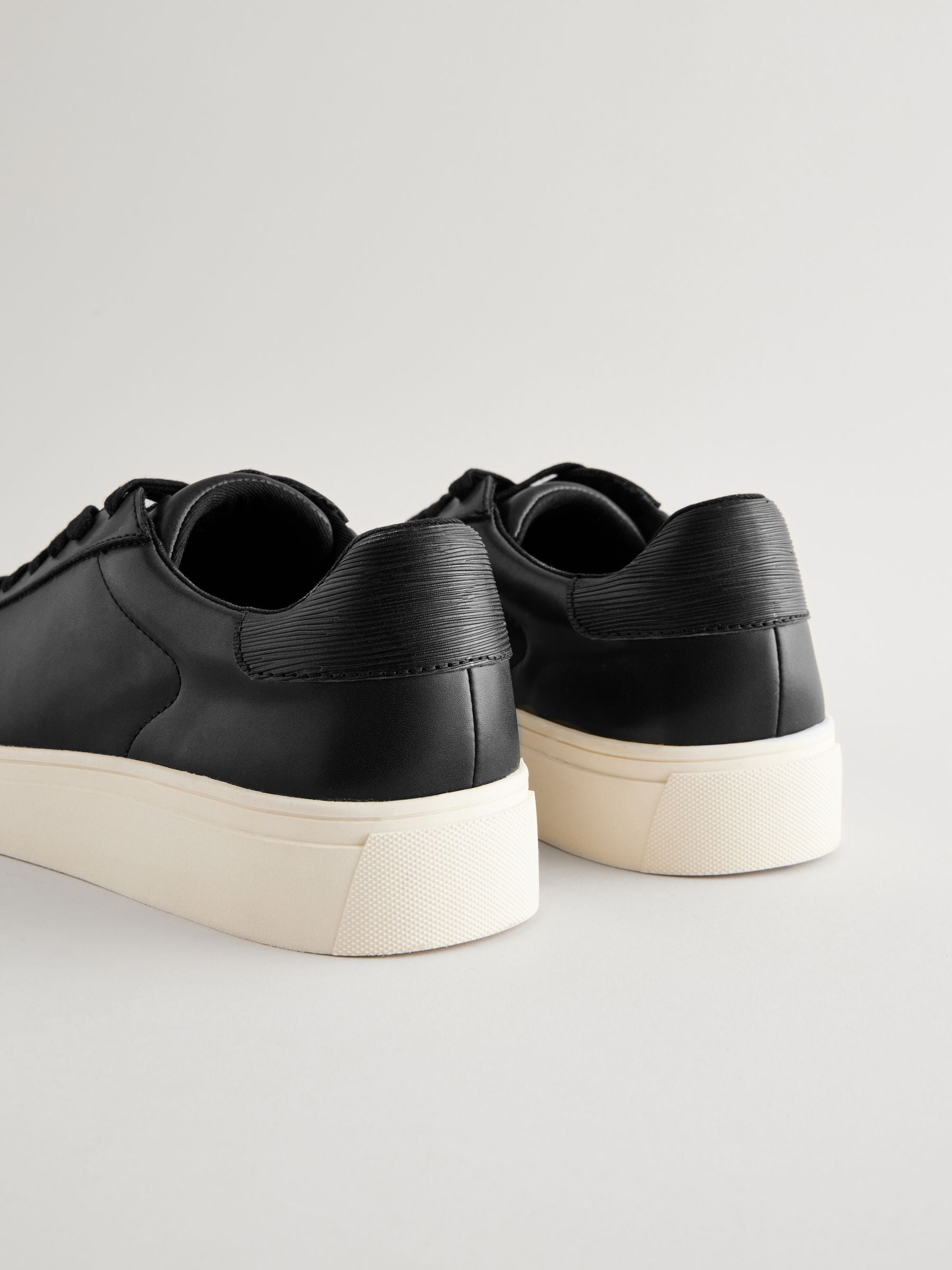 Zwart - Chic-casual lange sneakers