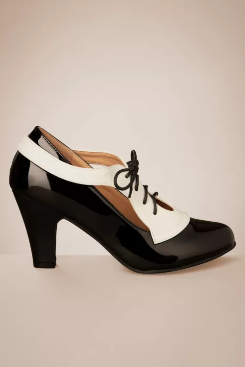 Banned Retro Retro influencer pumps in zwart en wit