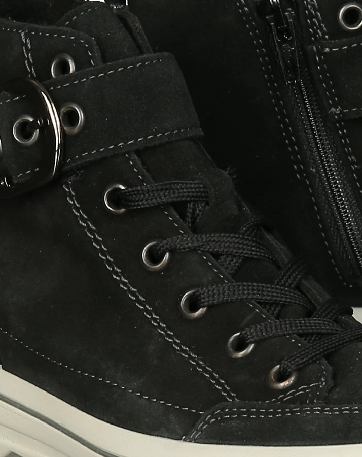 Halbschuhe AVA gefüttert in schwarz