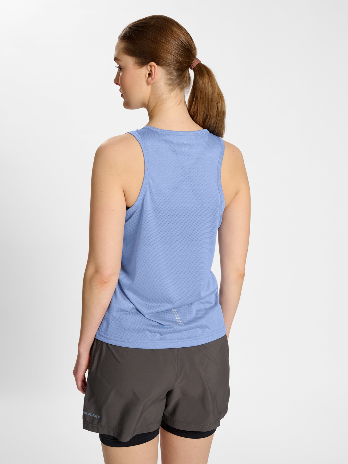 nwlOMAHA SINGLET WOMAN