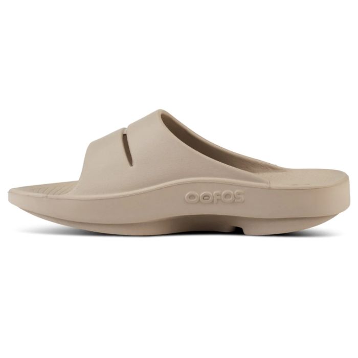 Oofos Unisex Recoverysko Ooahh Slide Sandal Brun