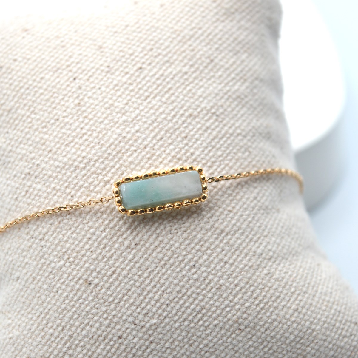 Bracelet avec perle d'amazonite tissée main- Doré à l'or fin