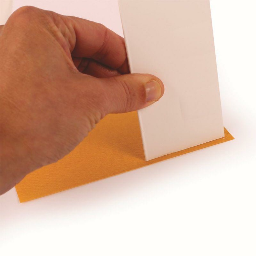 Colle permanente en feuille a4