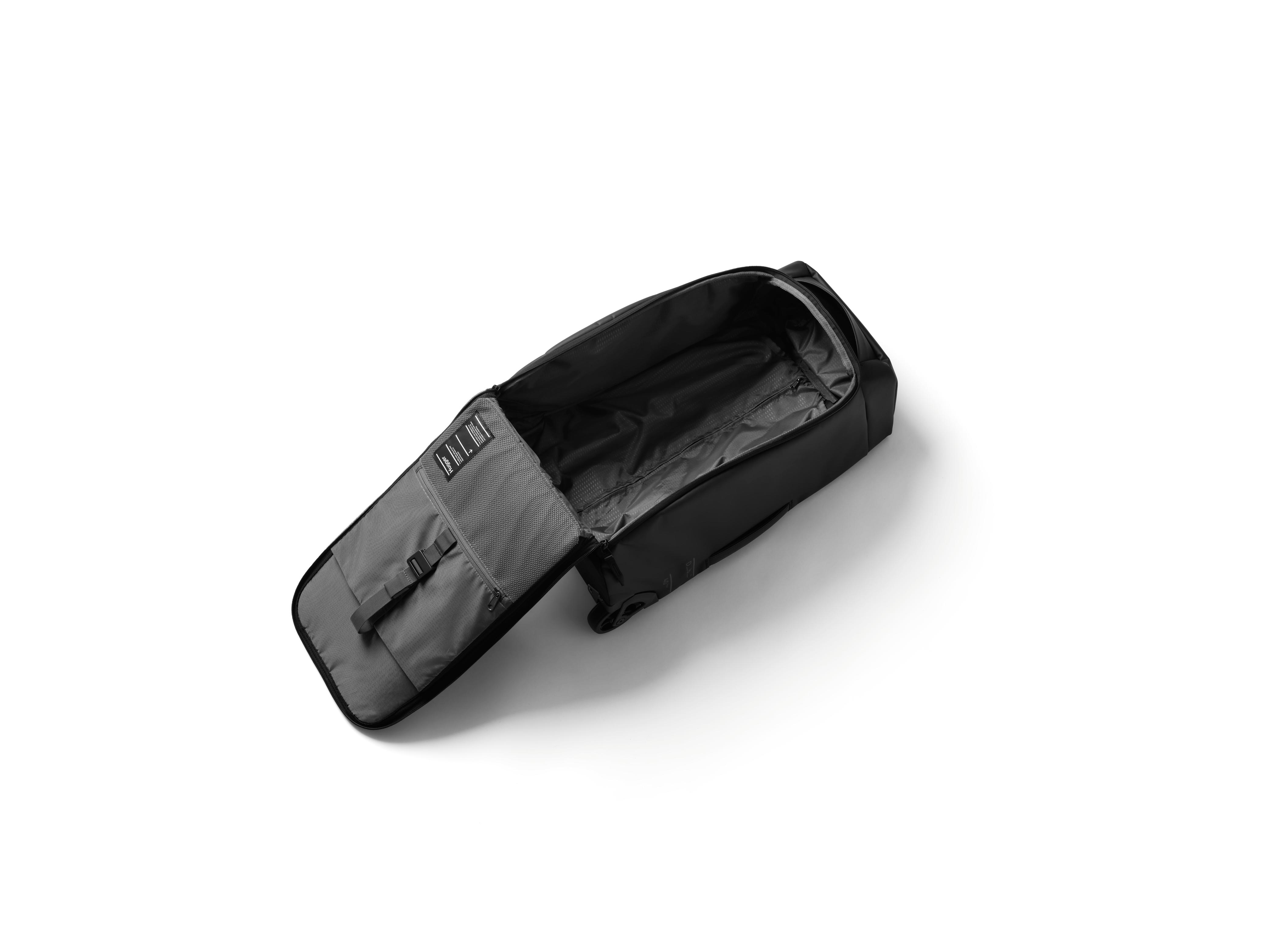 Db Hugger Roller Bag Carry-on 40L Black Out