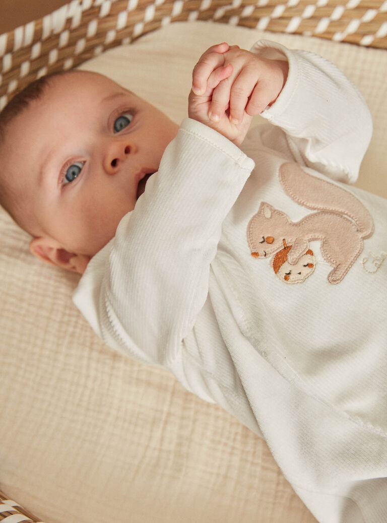 Grenouillère écrue en velours côtelé en coton biologique et polyester recyclé