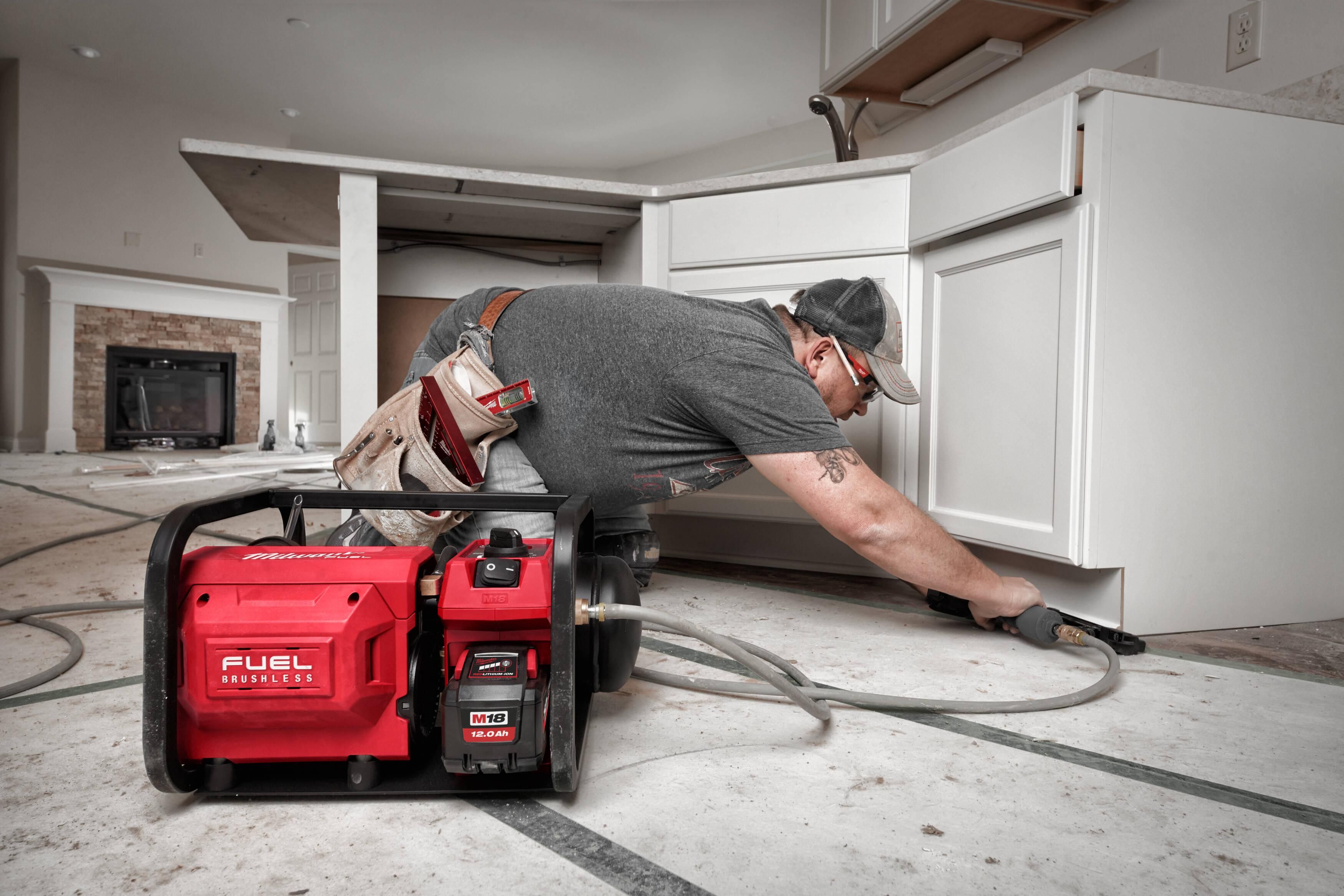Milwaukee M18 FUEL™ FAC-0 Accu Compressor 18V Basic Body - 4933472166