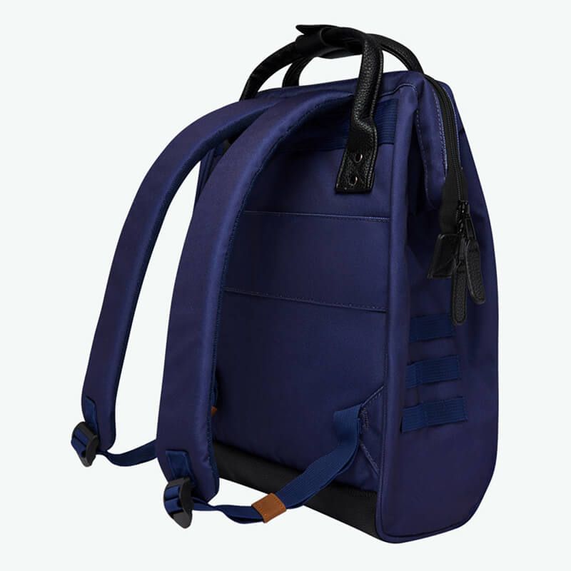 Sac à dos Adventurer Medium 23 litres + 2 grandes pochettes Dusseldorf