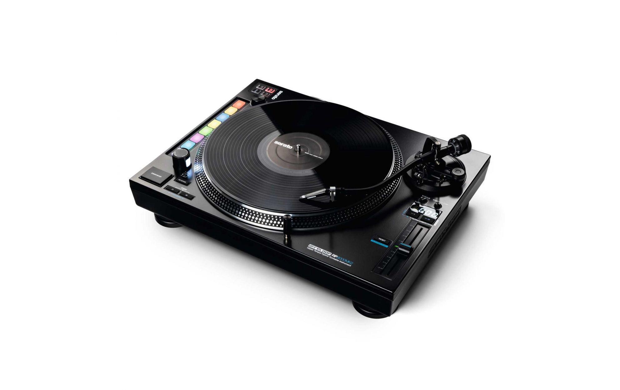 Plattenspieler RP-8000 MKII Schwarz<br>DJ-Plattenspieler mit nahtloser Integration in Serato DJ Pro