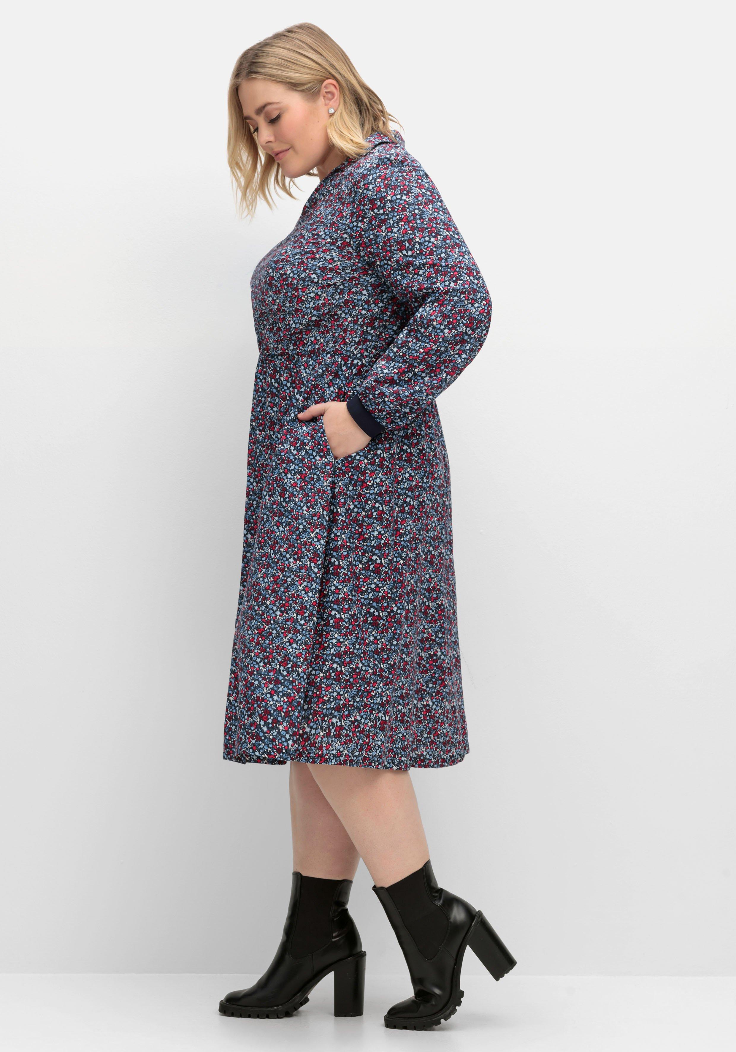 Hemdblusenkleid mit Alloverprint und Taillenbund