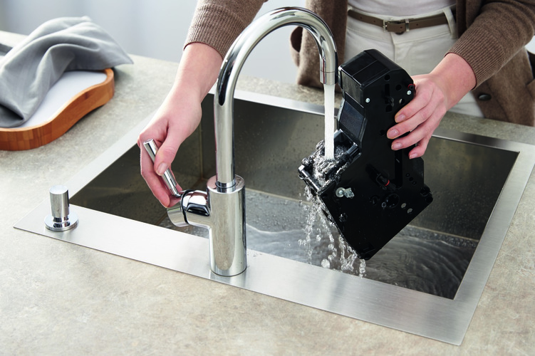 MIELE CM 7550 Noire Miele@Home Coloris:Noir obsidien
