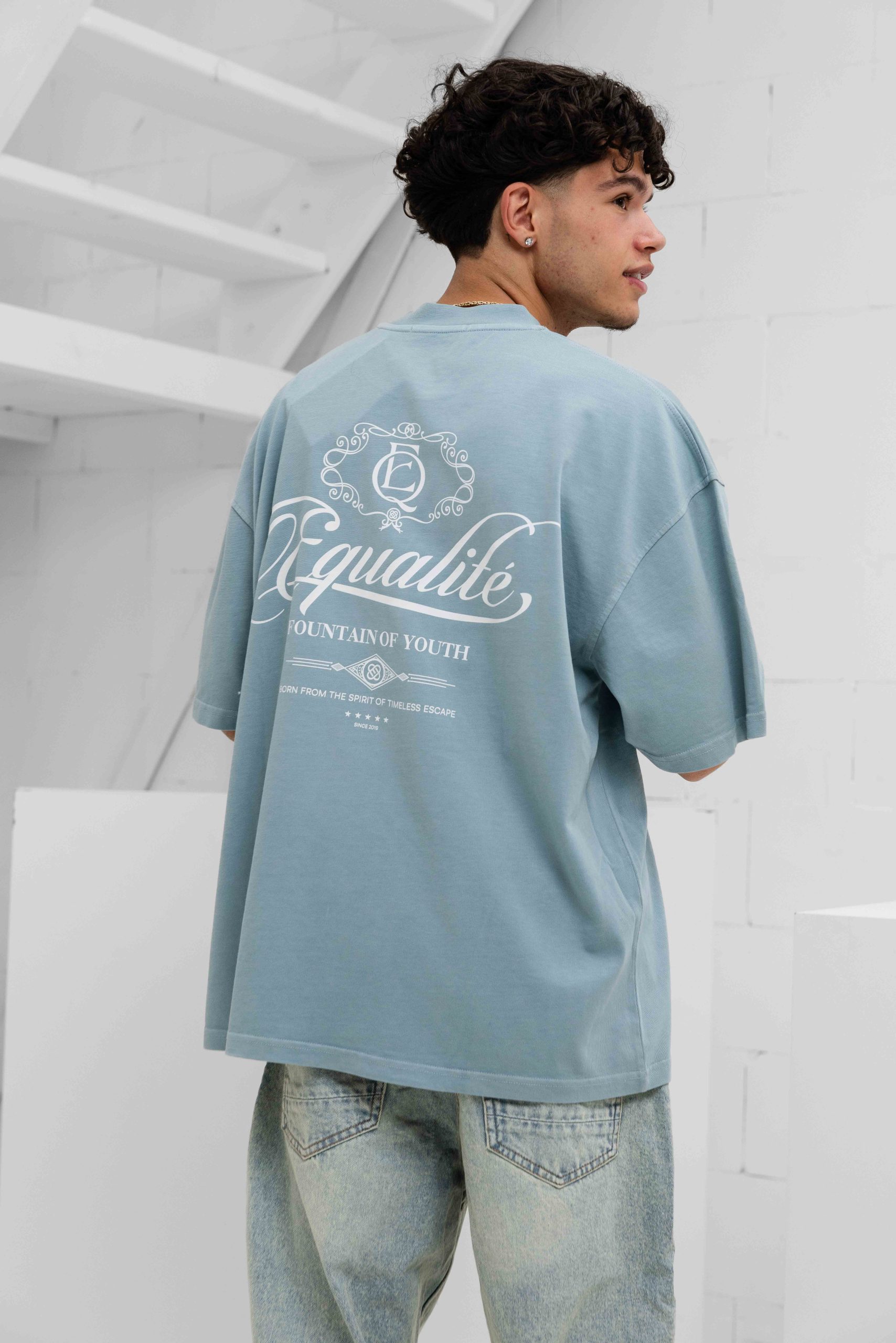 Equalité Yuki Boxy T-Shirt Heren Lichtblauw