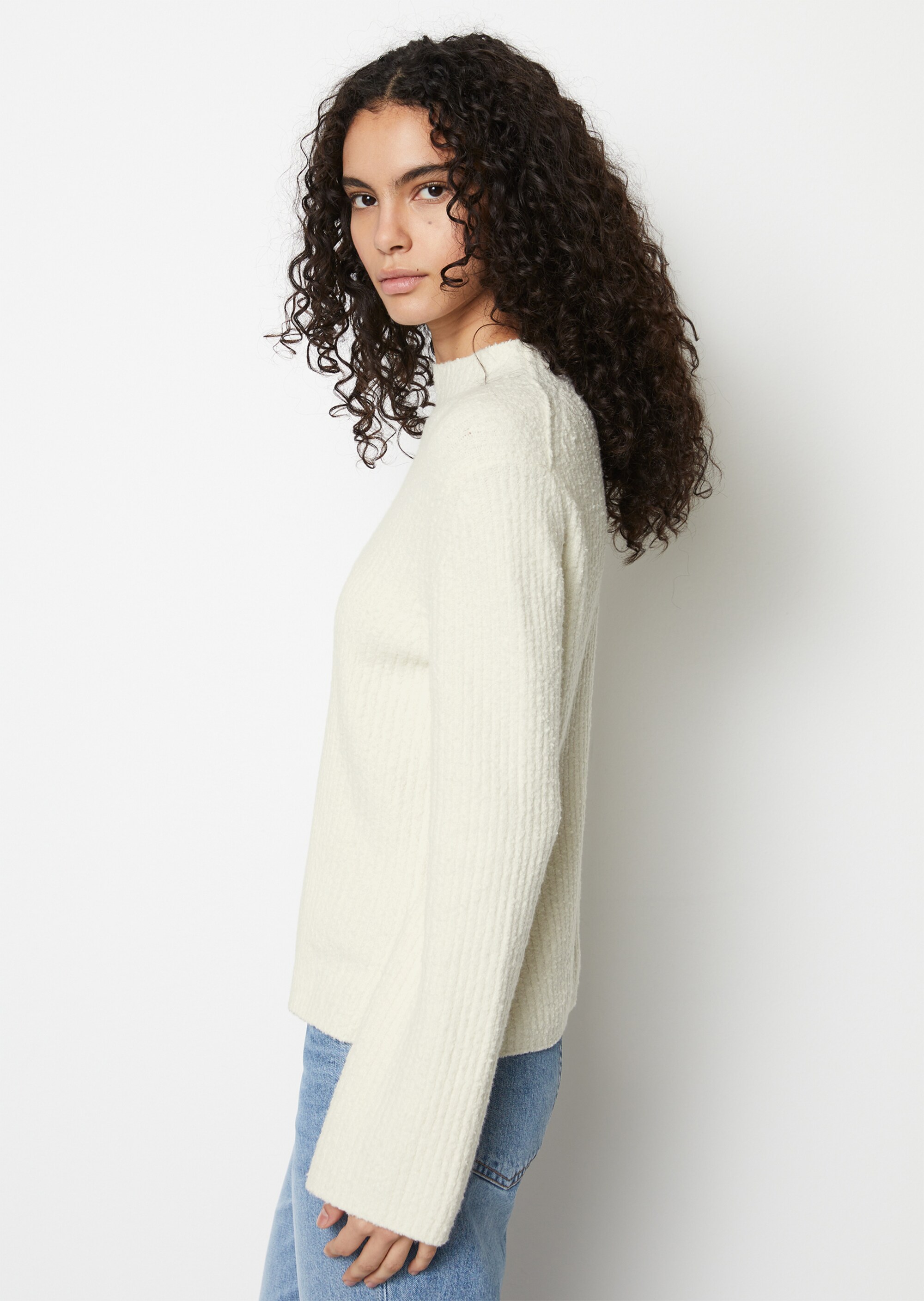 Strickpullover regularaus softem Bouclègarn