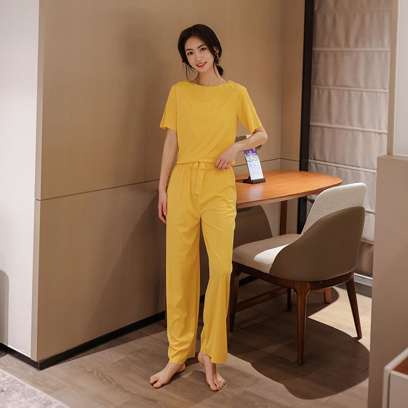 KUMI - Pyjamaset: T-shirt met korte mouwen + loungebroek
