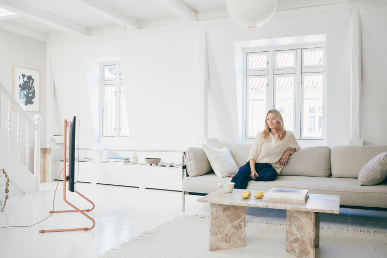 Pedestal Sway tv-standaard Dusty Rose