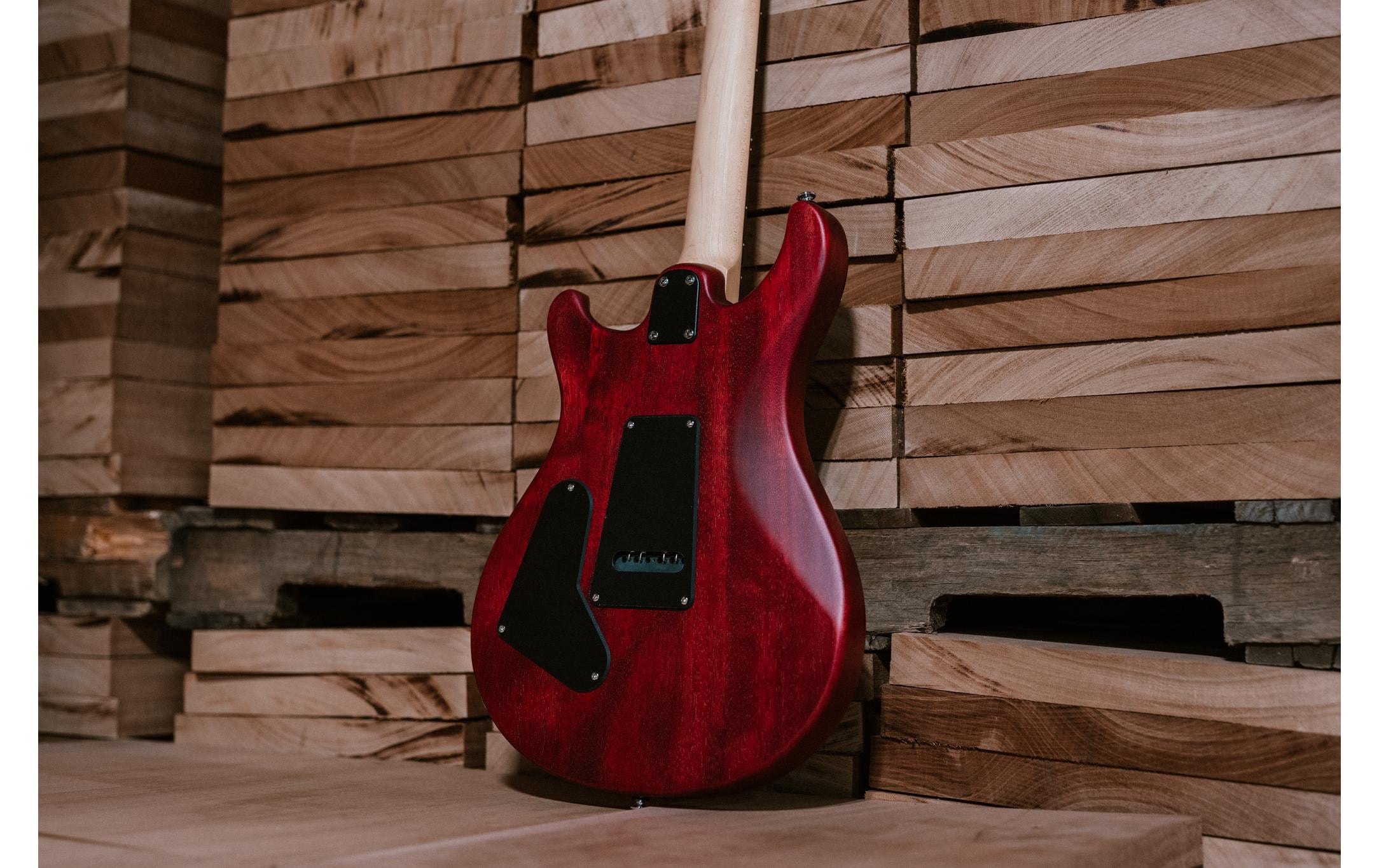 E-Gitarre SE CE 24 Standard Satin Vintage Cherry<br>Moderne Ausgabe der Allzweck-Gitarre