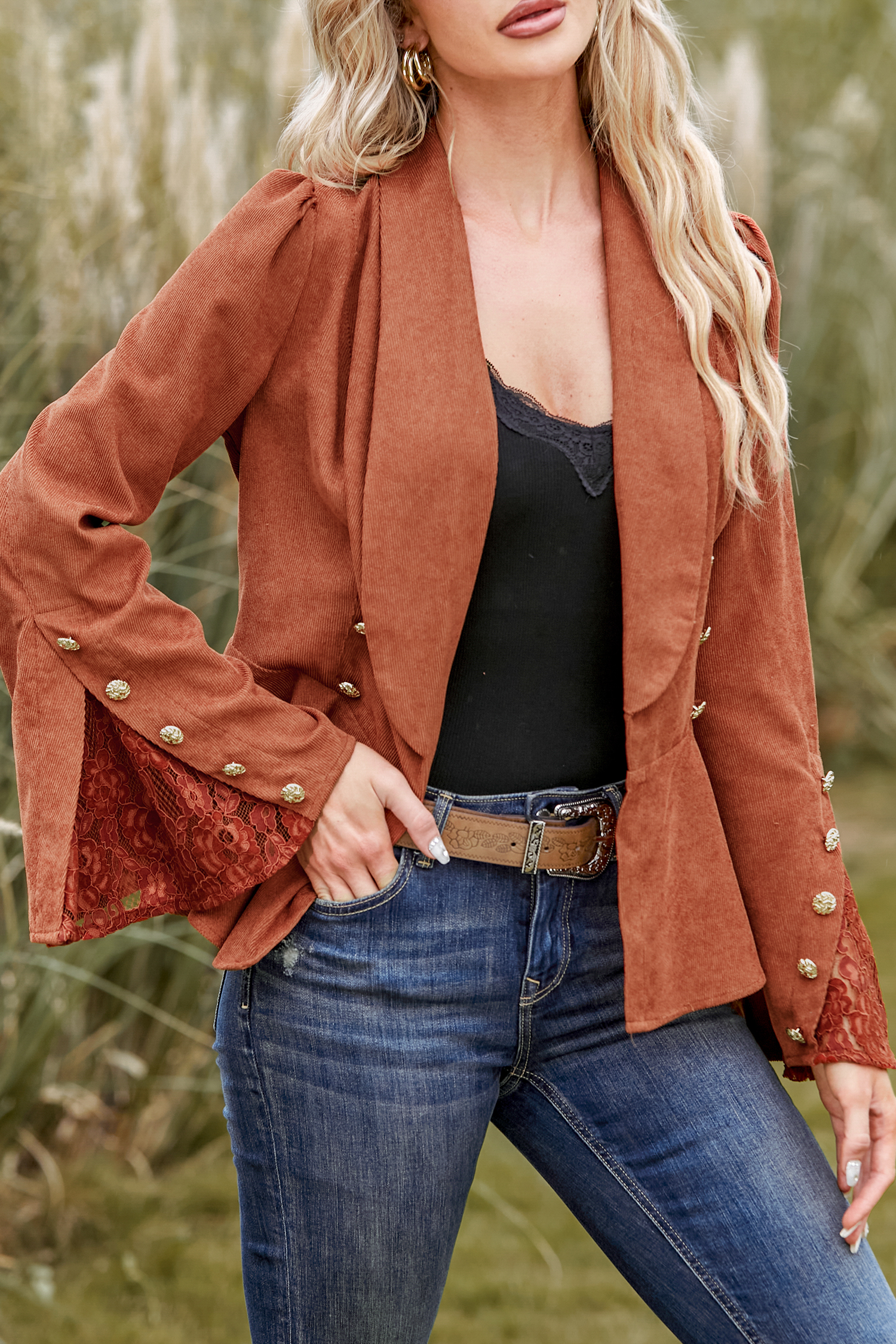 Blazer à boutons en dentelle contrastée brun