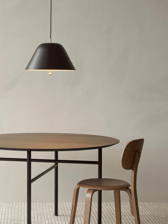 Audo Copenhagen Snaregade Round tafel Ø140 zwart eiken
