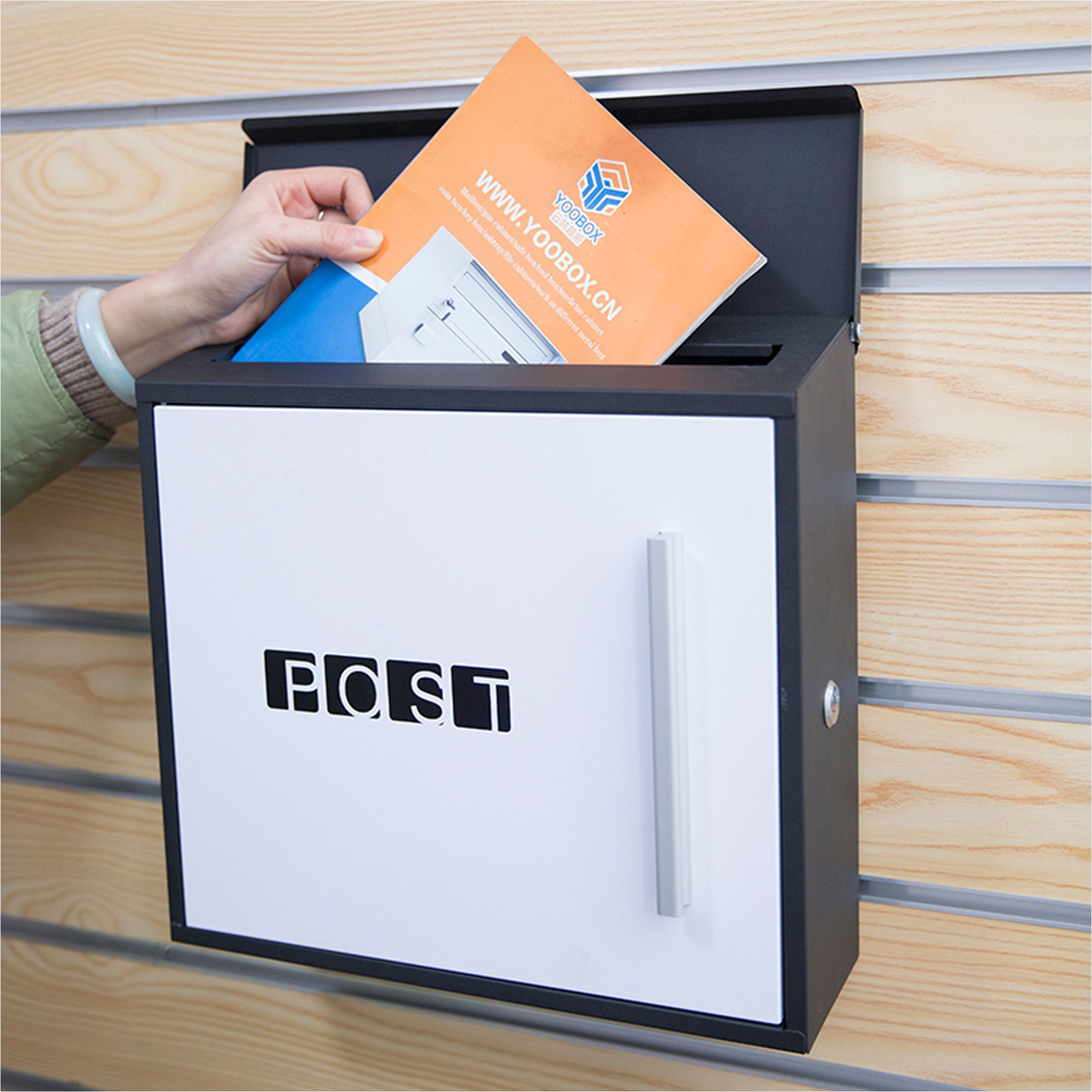 Briefkasten Weiß-Anthrazit