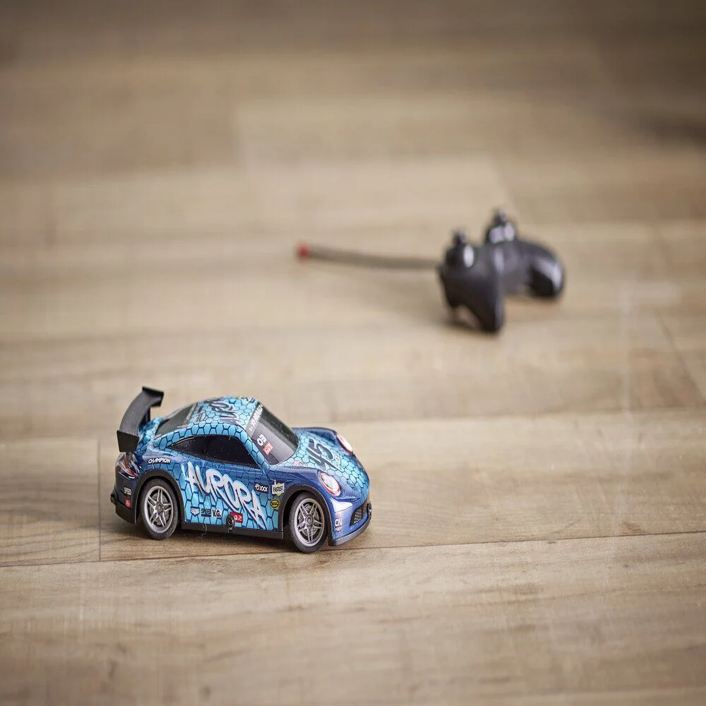 Voiture de course radiocommandée - 2 modèles
