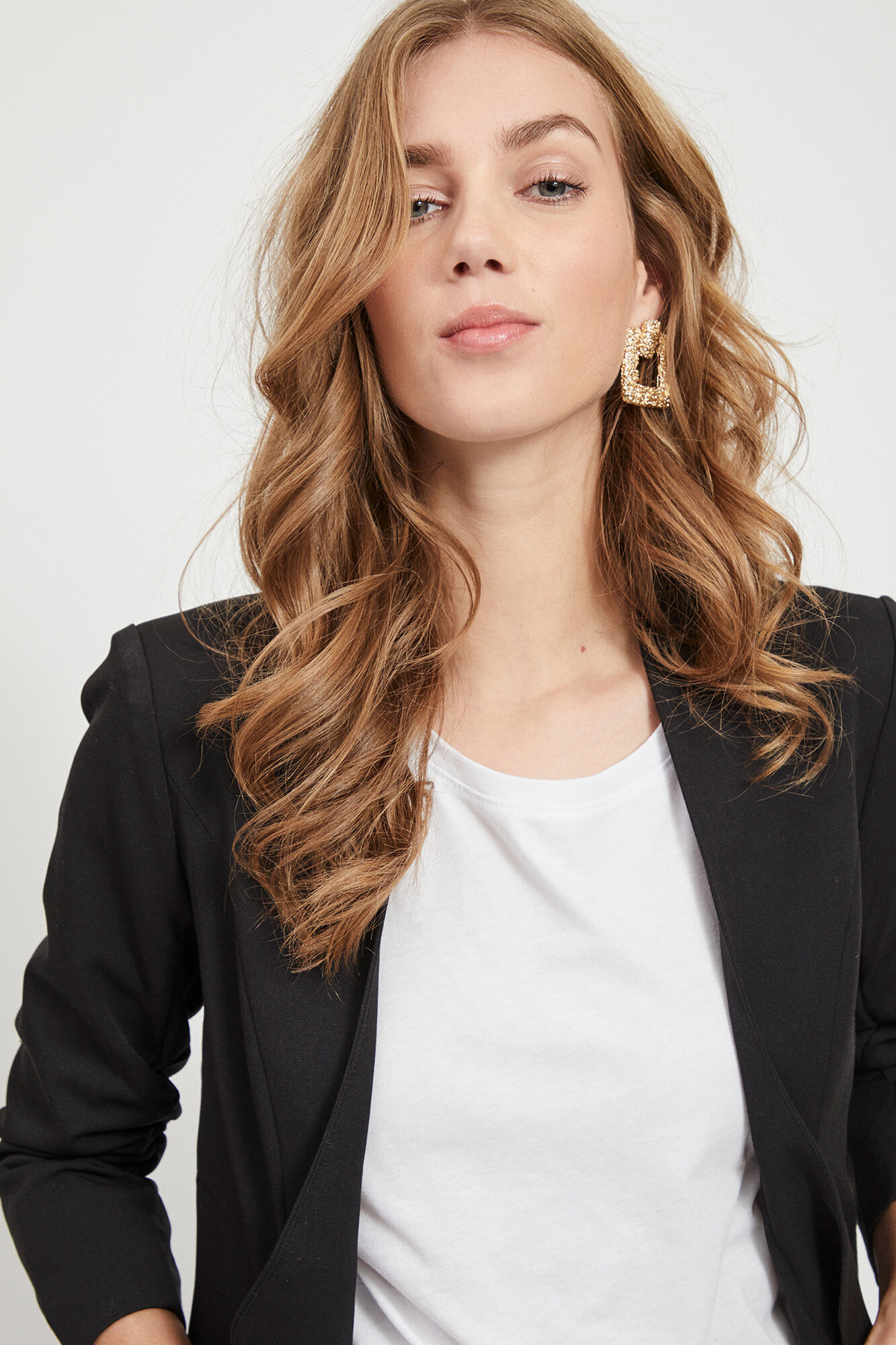 Blazer Vila com mangas franzidas - Preto