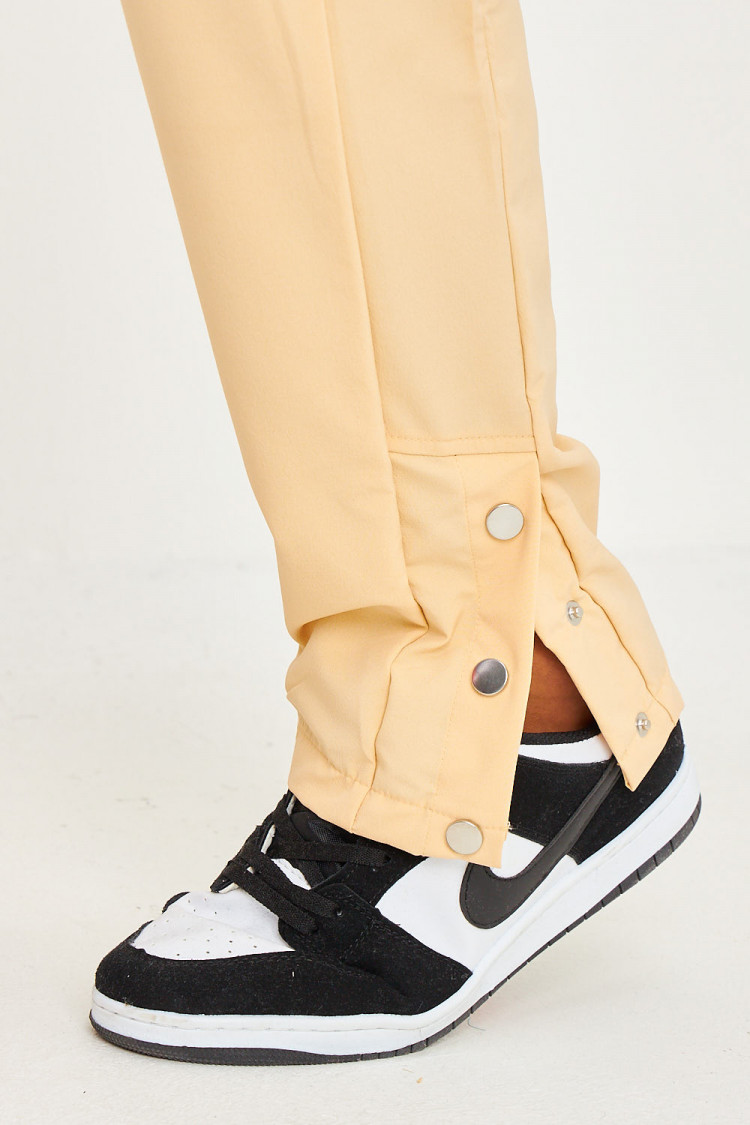 Pantalon cargo poches plaquées beige