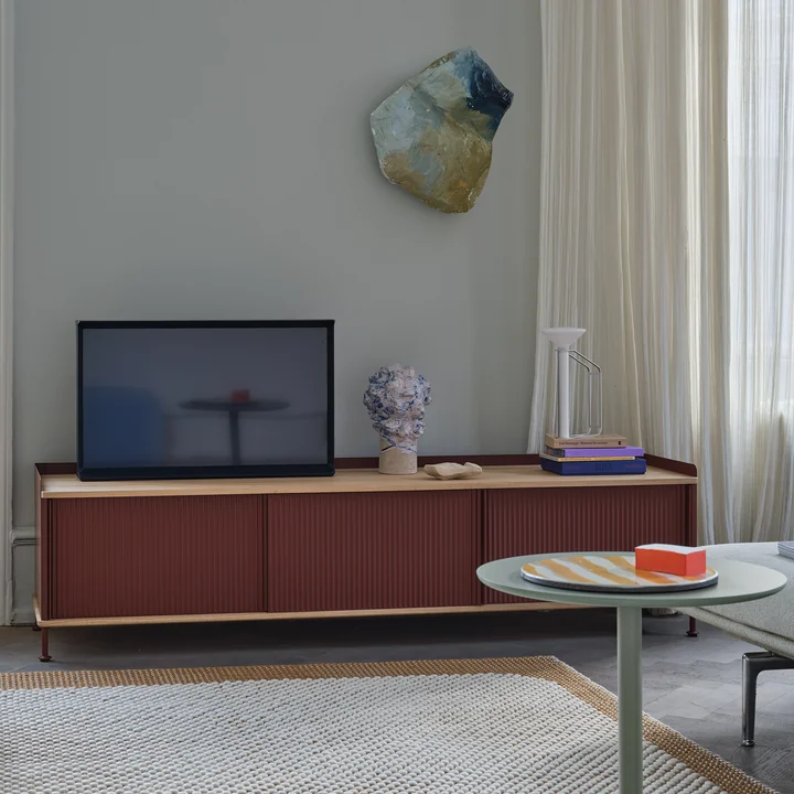 Muuto - Enfold Sideboard, 186 x 48 cm, Eiche / deep red