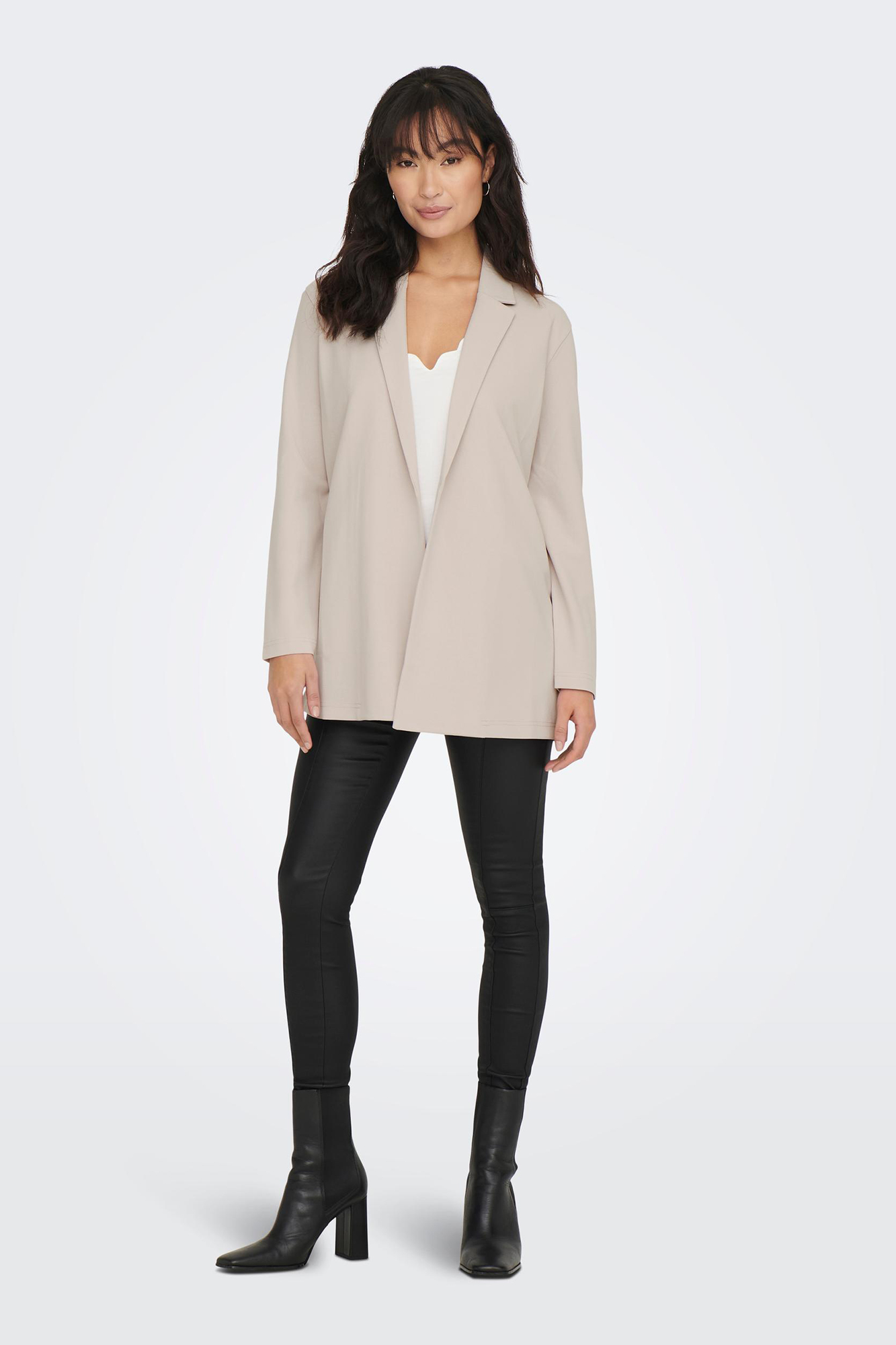 Blazer fluido com mangas compridas