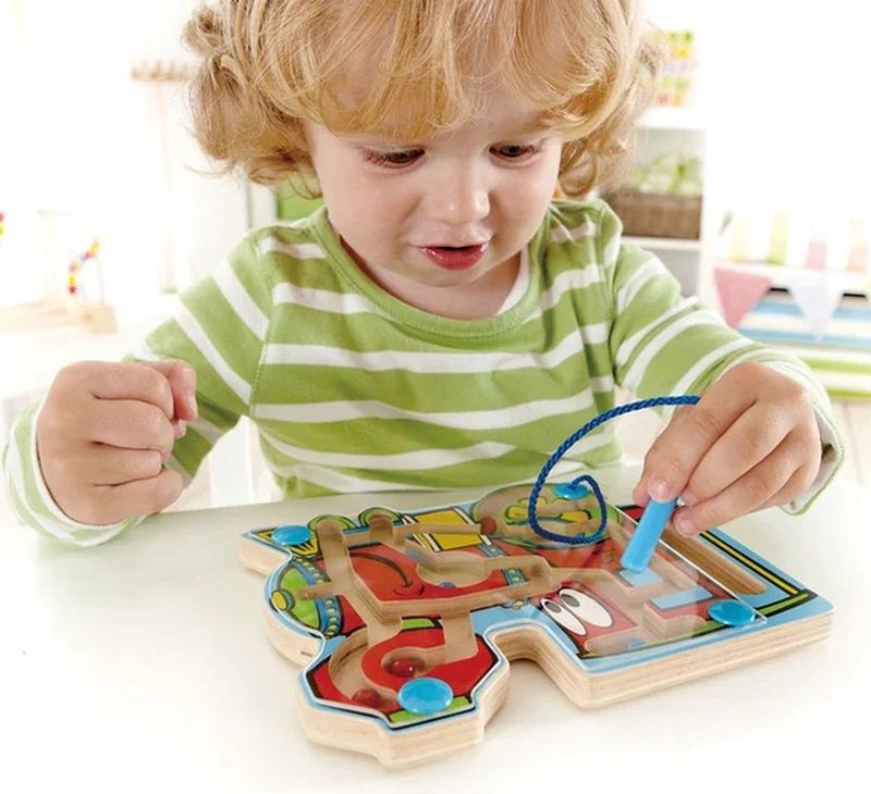 Hape - Magnetisch Trein Doolhof - Educatief Reisspel - Voor Peuters