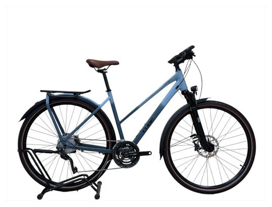 Produit reconditionné .  Cube Kathmandu SL Shimano XT 2022 . Vélo trekking . Cube . Très bon état