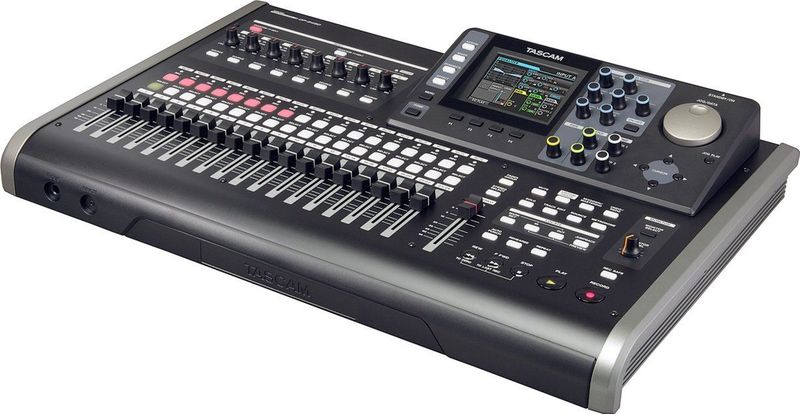 Tascam - DP-24SD - Mobiele Recorder - 8 Sporen - XLR/jack-ingangen