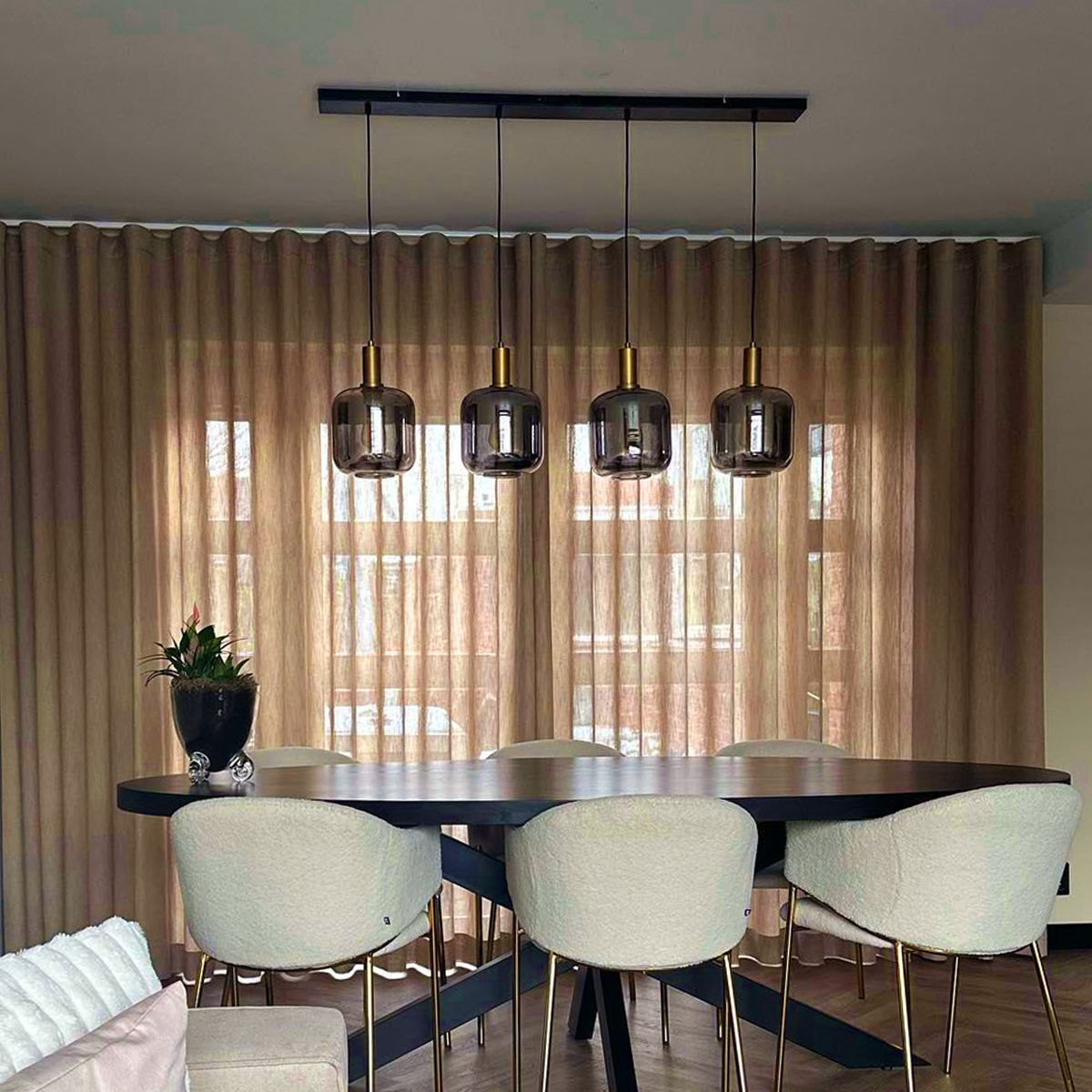 Design hanglamp zwart met goud en smoke glas 4-lichts - Zuzanna