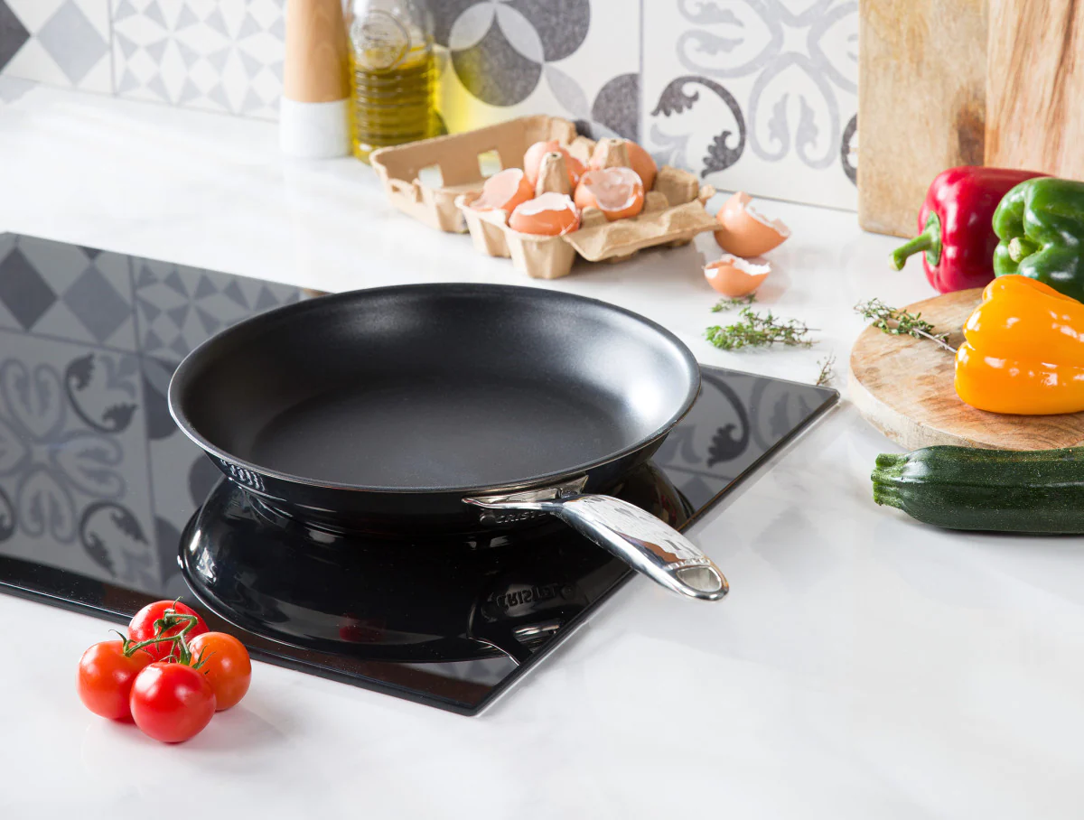 Poêle inox anti-adhésif Exceliss+ Castel'Pro fixe 32cm Cristel