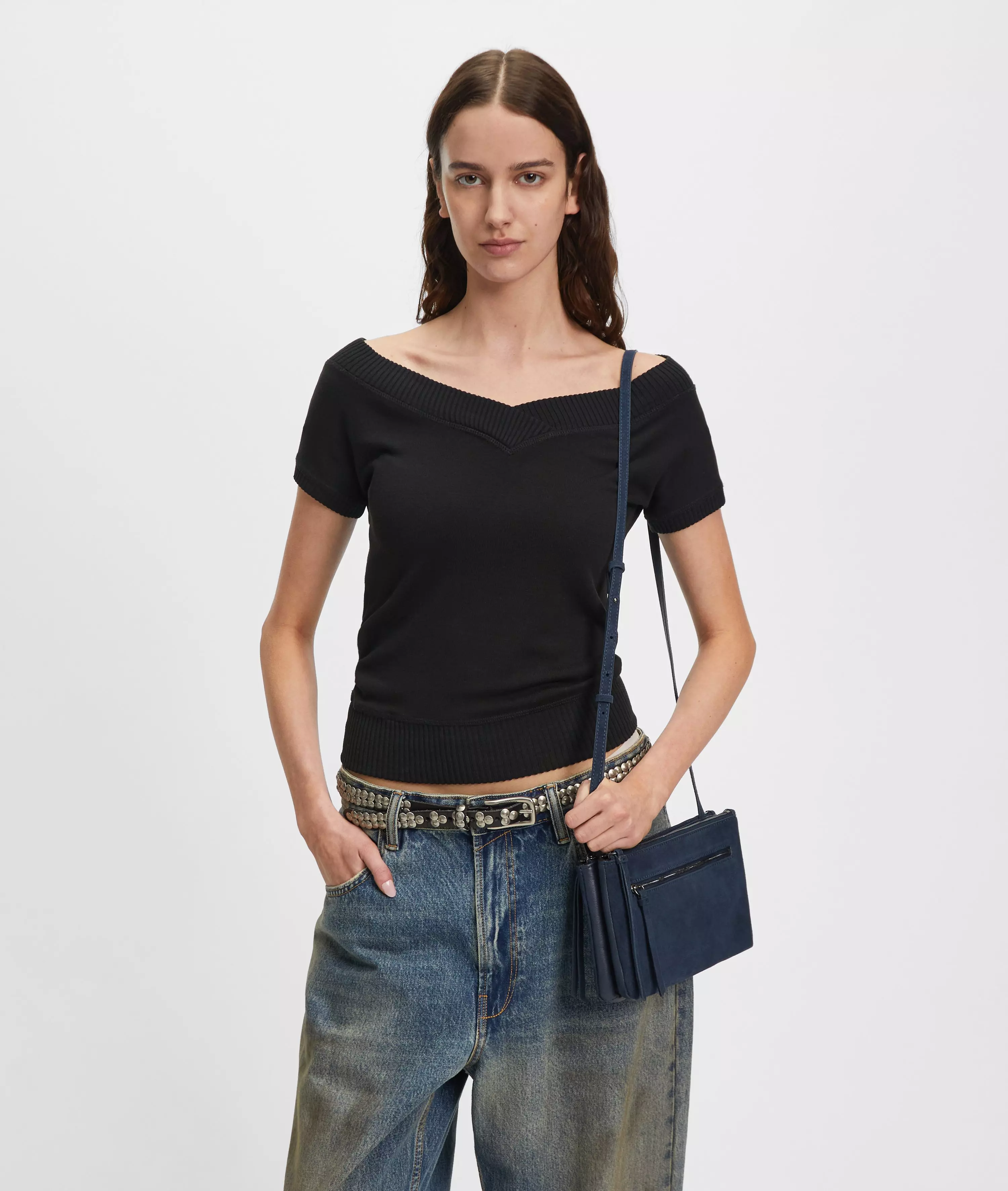 Crossbody Handy shoulder bag made from soft suede