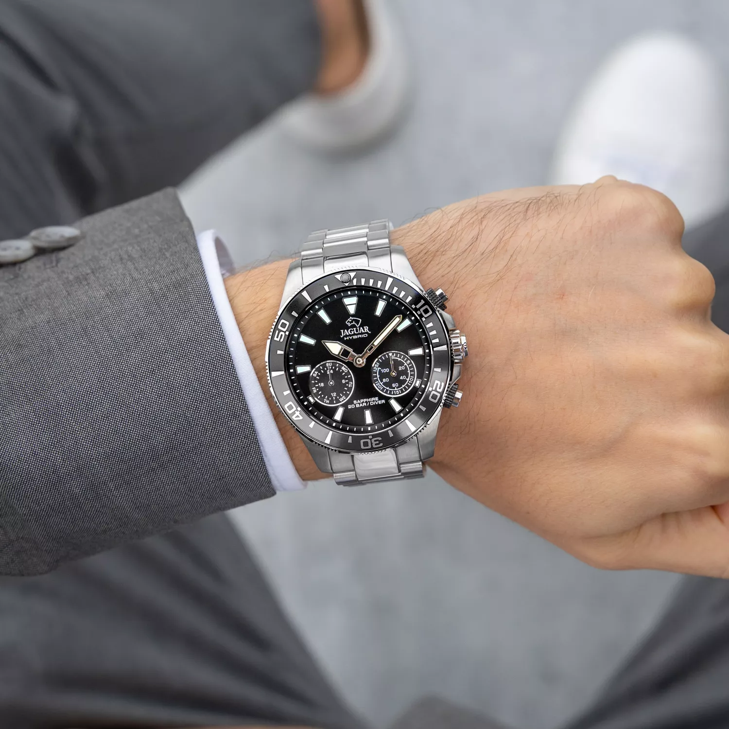 Jaguar Connected Diver J888/2