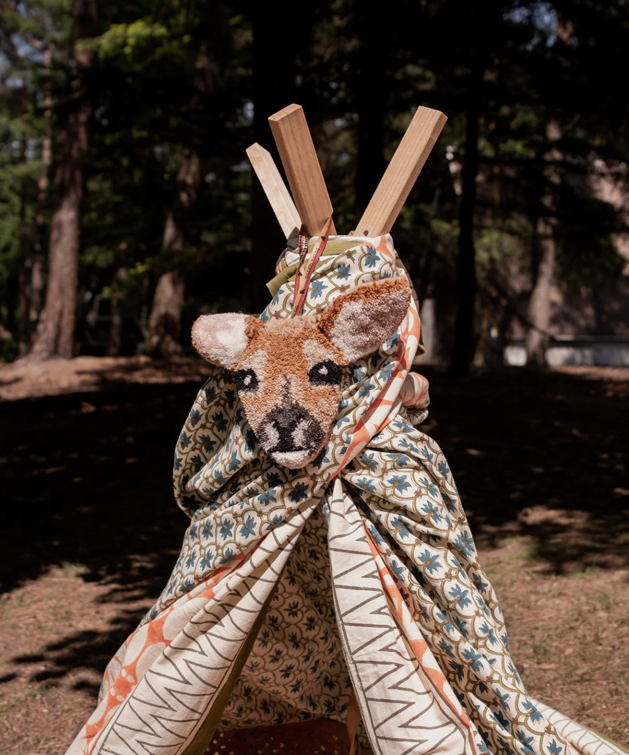 Doing Goods  Francis Fawn ophæng - Brown