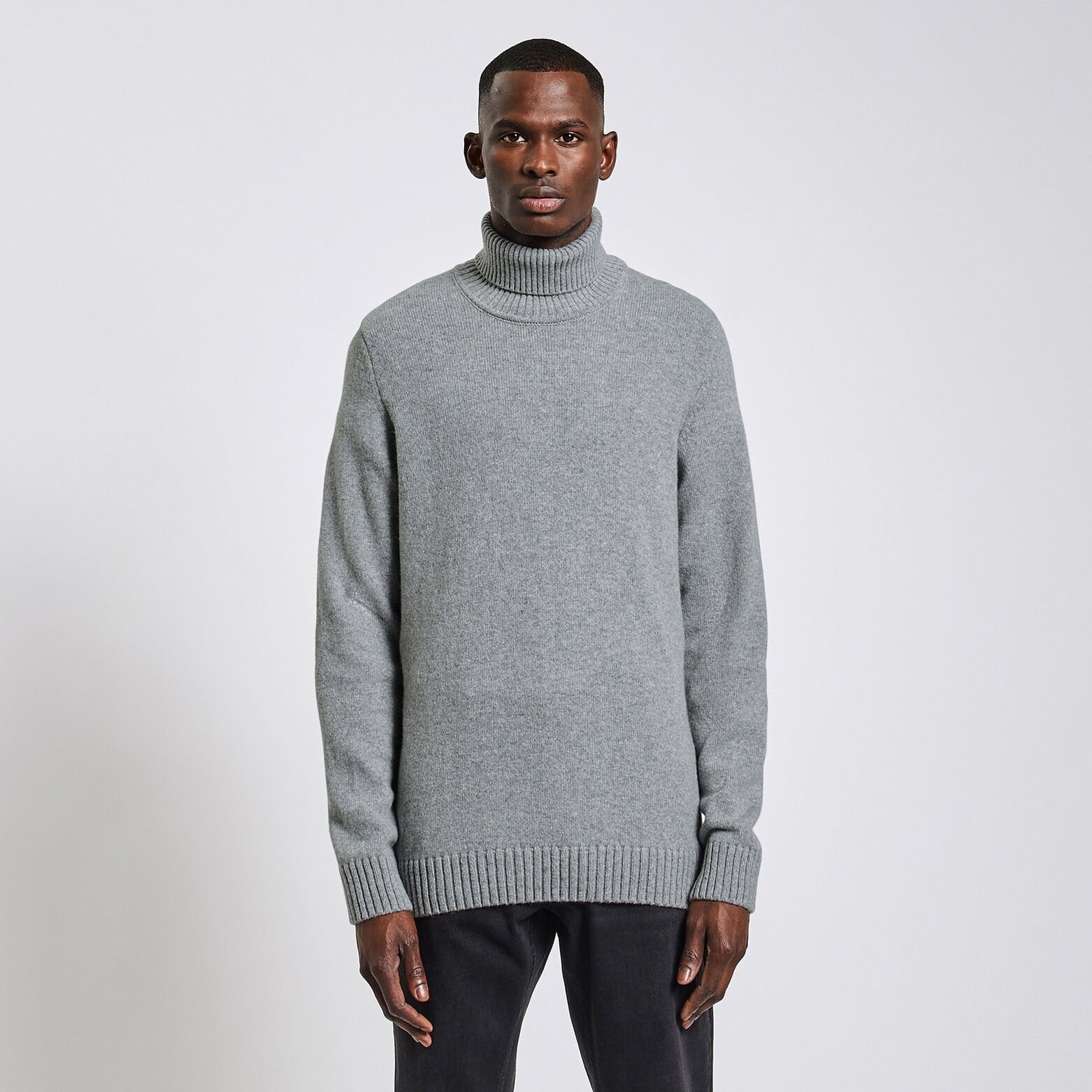 Pull col roulé en laine Gris moyen