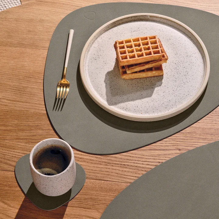 Lind DNA - Glasuntersetzer Curve, Corduroy clay braun