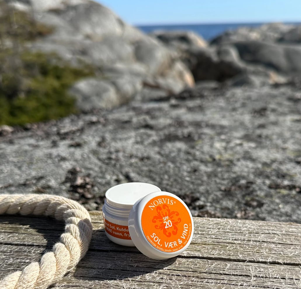Kjøp Norvis sol, vær og vind salve fra Hekta På Tur