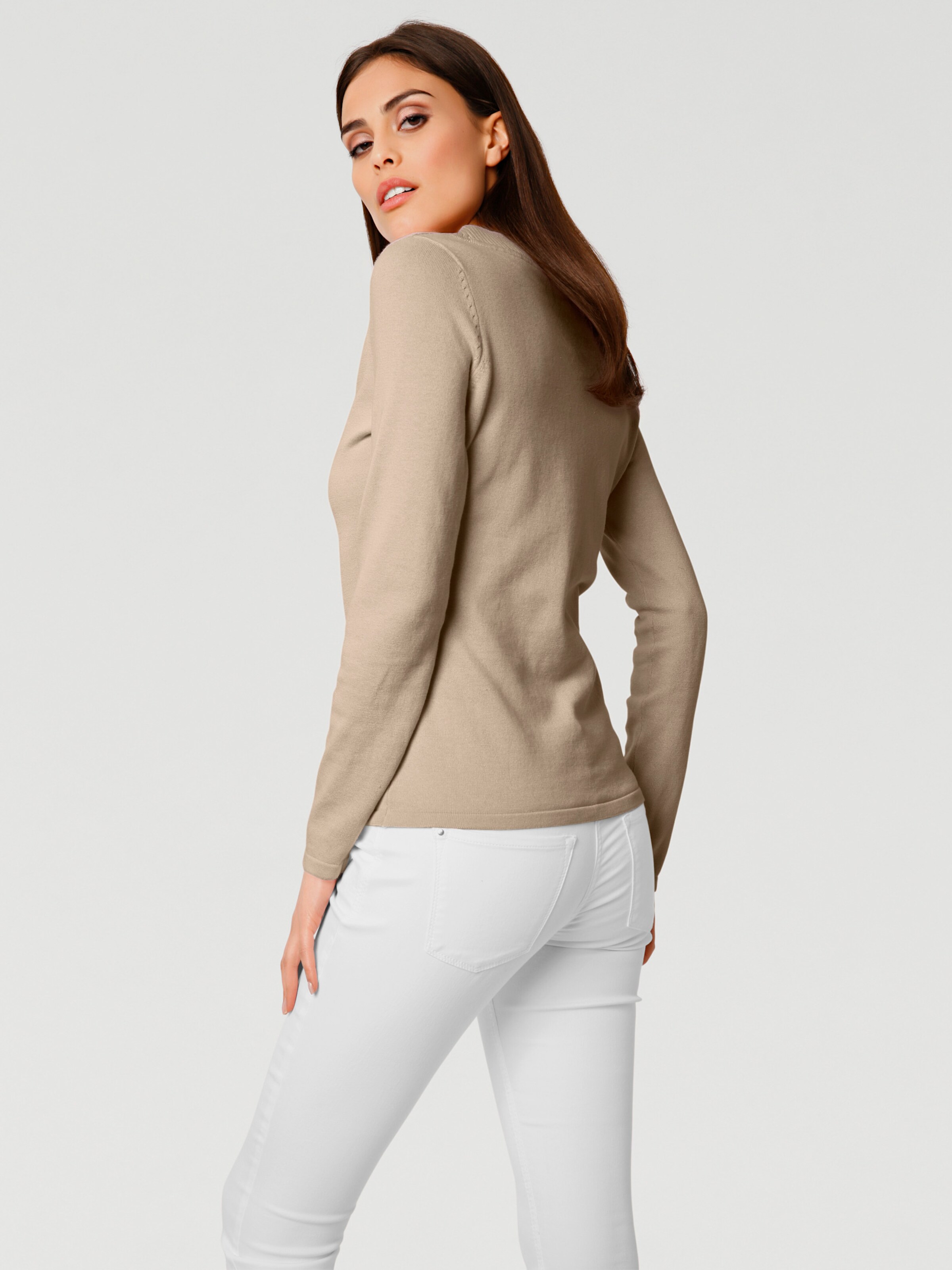 V-Pullover