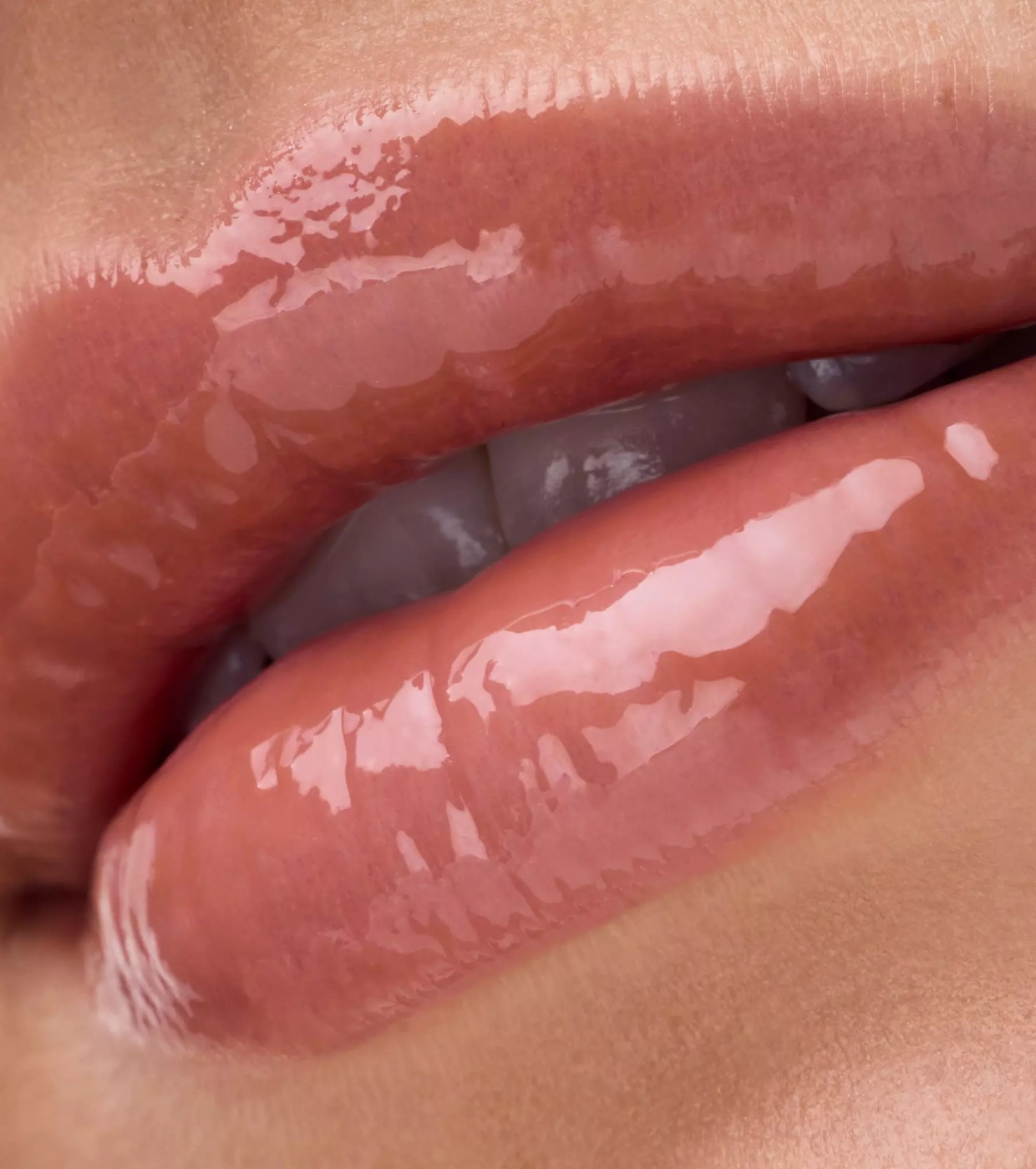 Catrice - Bálsamo Labial Colorido Peptide Bliss Glossy - 040: Toffee Touched