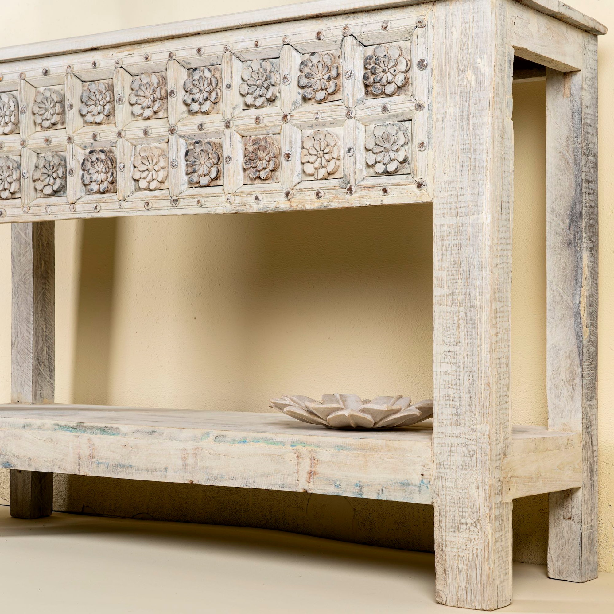 Sidetable Dhairya #1